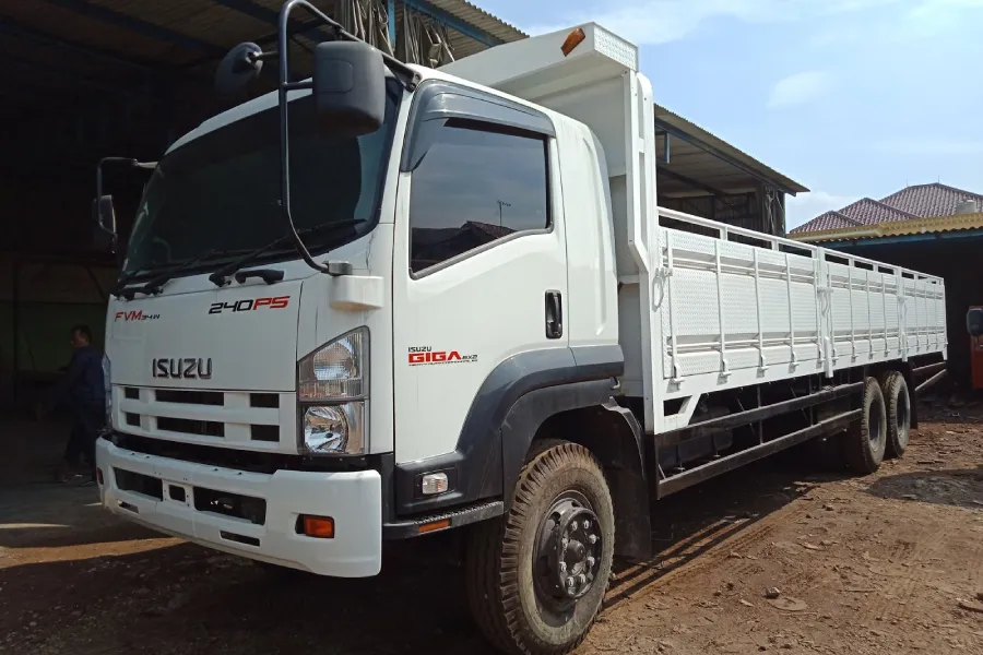 spesialis pasang ac truk Giga di Gresik