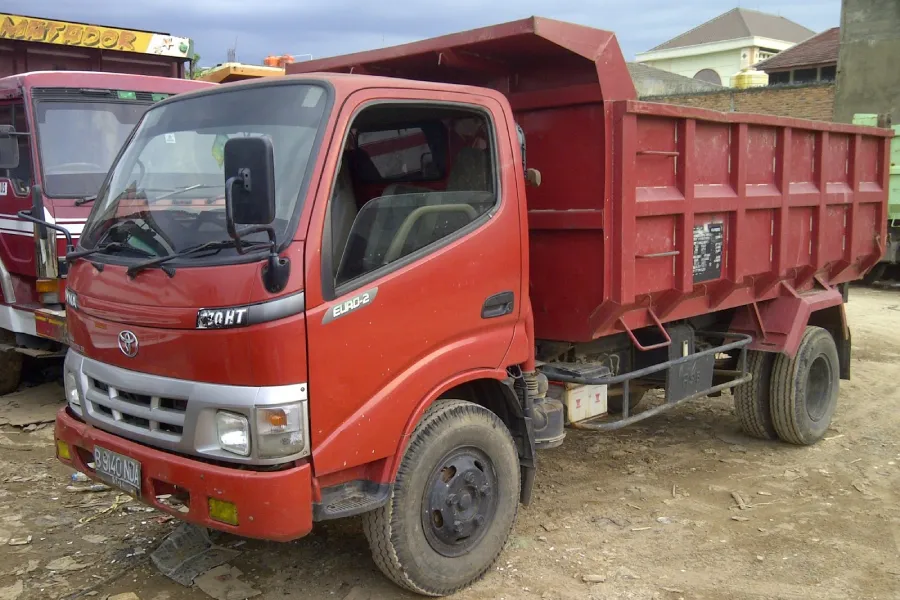 bengkel spesialis ac truk toyota dyna di Mataram