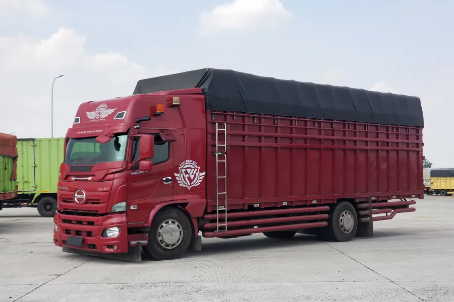 layanan jasa pasang ac hino dutro 500 di Sidoarjo